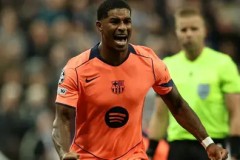 巴塞罗那足球俱乐部球员伤病原因分析：训练强度、比赛密度与医疗预防探析